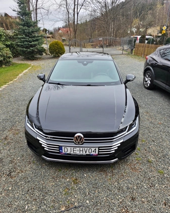 Volkswagen Arteon cena 92000 przebieg: 161000, rok produkcji 2017 z Karpacz małe 191